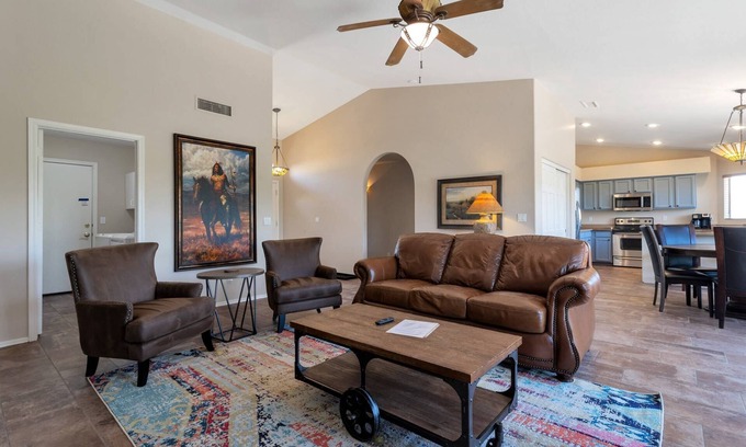 Cave Creek House | Desert Paradise w/Spectacular Views! Just blocks to Golf & Downtown Cave Creek Shops & Restaurants!