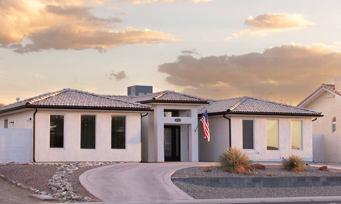 Page House | Desert Ranch House