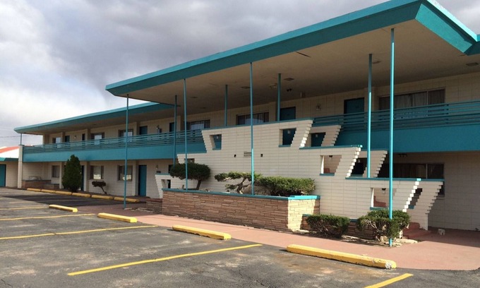 Allison Hotel | Desert Skies Motel