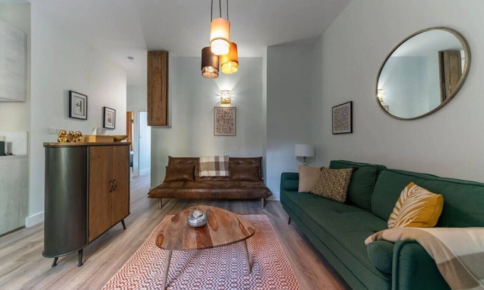 Republique Apartment | Design apartment in the city center near Thermes