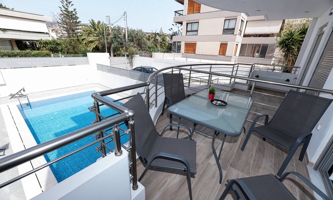 Vari-Voula-Vouliagmeni Apartment | Design Apartment with swimming pool near the beach (A1)