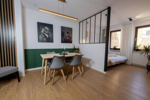 Lutherstadt Wittenberg Apartment | Design & Chill #Altstadt #Beamer