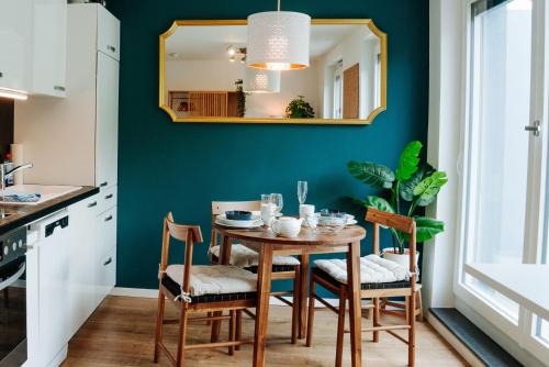 Jena-Sud Apartment | Design Home Office & Central Hideaway - EAH, ZEISS, SCHOTT in 5 min