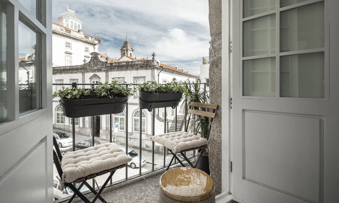 Centro / Baixa Apartment | DESIGN HOUSE OLD TOWN | BALCONY | AIRCO | RIBEIRA