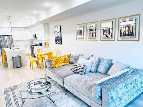Trinidad House | Designer 3BDR Penthouse with Private Rooftop Monument Views Near Popular H Street Corridor Parking Included Free Cancellation