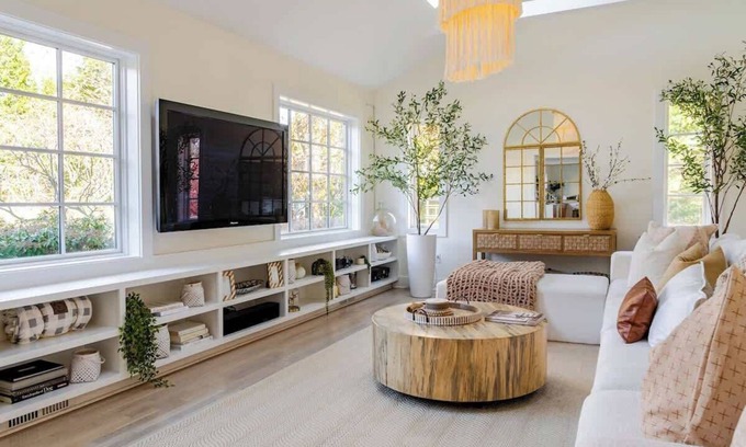 Westport House | Designer 3BR w/Lush Yard, Gym, and Garden.