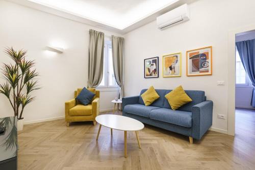 Oltrarno Apartment | Designer Apartment in Oltrarno