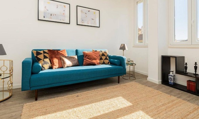 Lisbon Old Town Apartment | Designer Flats in Lapa - Janelas do Tejo