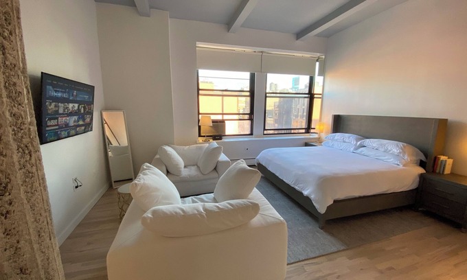 Greenwich Village Apartment | Designer Luxe Loft, with Housekeeping & Doorman - Greenwich Village/Noho