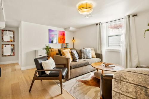 West Colfax Apartment | Designer's Lake Lounge
