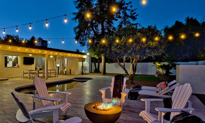 Paradise Valley Village House | Designer Vibe & w/Spa Tub & Heated Pool
