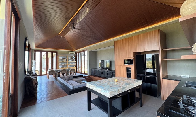 Cemagi Villa | Designer villa near rice fields. Super quiet, stylish with pool and rooftop view