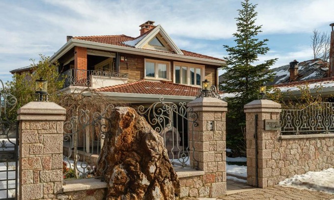 Moscopole Villa | Designer Villa Voskopoje