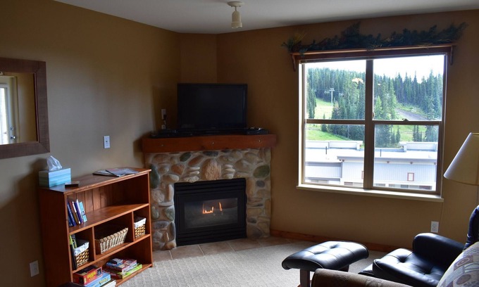 Silver Star Mountain Condo | Desirable Top Floor Creekside Condo - Awesome Views - Close to trails!