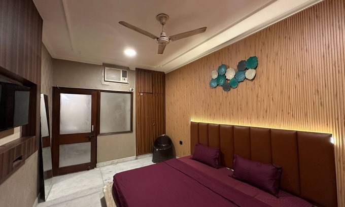 Janakpuri House | Desire Courtyard