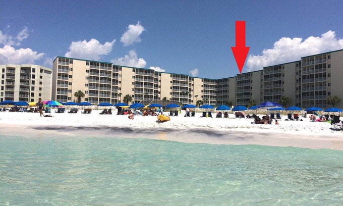 Holiday Isle Condo | Destin Gulf Front Condo - Top Floor View - Sleeps 6!