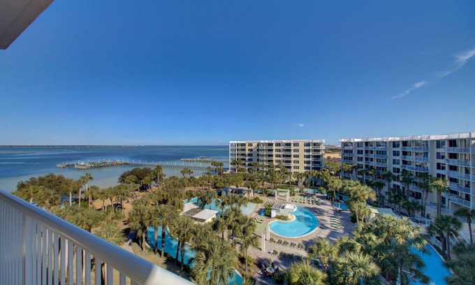 Fort Walton Beach Condo | Destin West ~ Heron PH09 ~3 BR Penthouse ~ Rooftop Hot Tub!