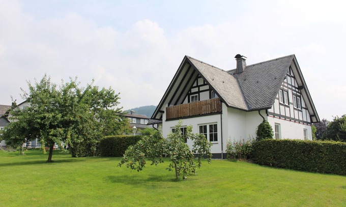 Holthausen House | Detached holiday home in Schmallenberg-Holthausen for max. 9 people.