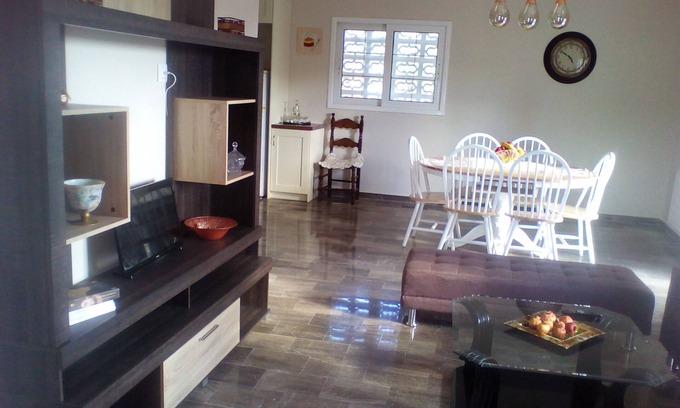 Faraklata House | Detached House In A Quiet Neighborhood