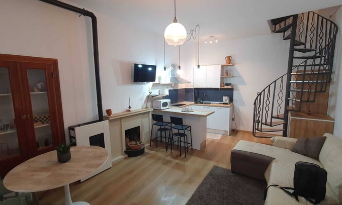 Vallata House | Detached house St. George in the heart of the country