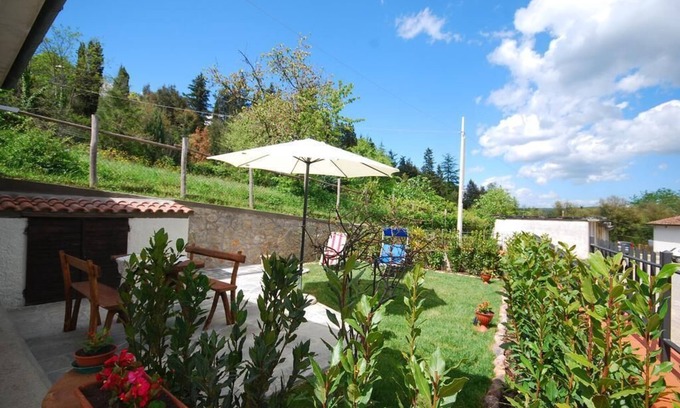 Monticiano House | Detached house with garden a few minutes from the abbey of San Galgano