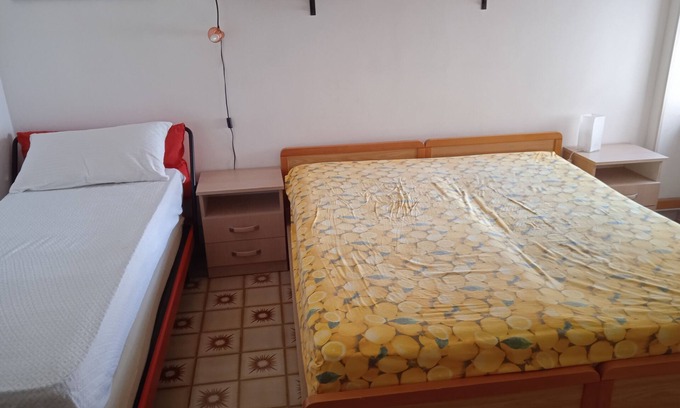 Lido Conchiglie Apartment | Detached apartment on the free beach of Lido Conchiglie.