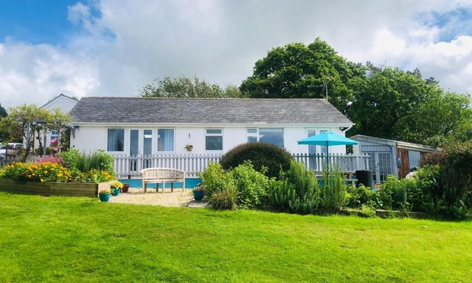 Winnard's Perch House | Detached, peaceful, spacious with easy access and very large garden