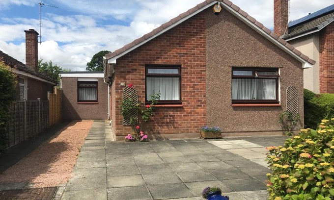 St. Andrews Apartment | Detached two bed house with off road parking.
