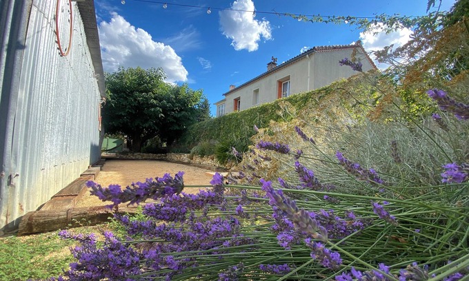 Allegre Les Fumades House | Detached village house 5 minutes from the spa