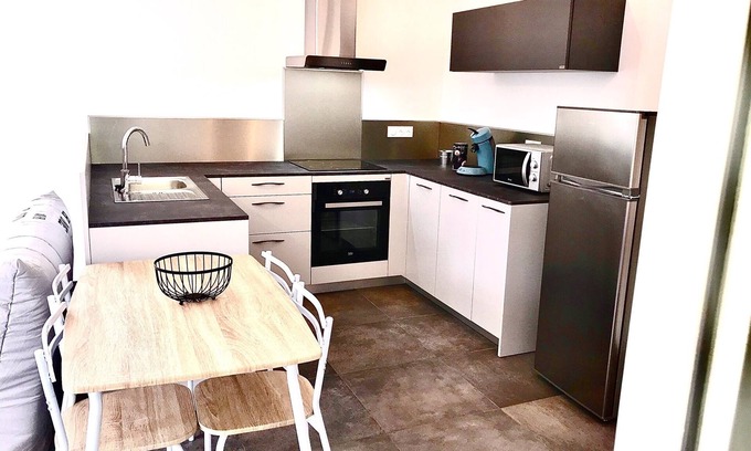 Mezzavia House | Detached villa with terrace 10 minutes from the beach.