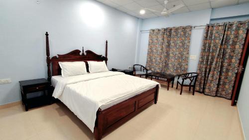 Bani Park Bed & Breakfast | Dev Sneh Residency