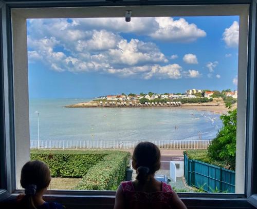 Pontaillac Villa | Devant la mer, ROYAN plage de PONTAILLAC, 4chambres 2 à 8 personnes