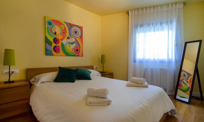 Eixample Apartment | Devesa Park Apartment with Private Parking