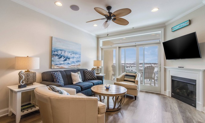 Dewey Beach Condo | Dewey Splendor Pool and Beach!