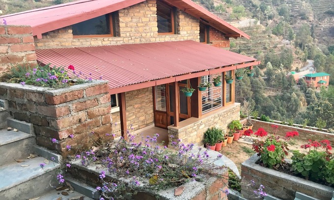 Ramgarh Cottage | Dhoop Ghar- Malla Ramgarh near Neemrana Bungalows