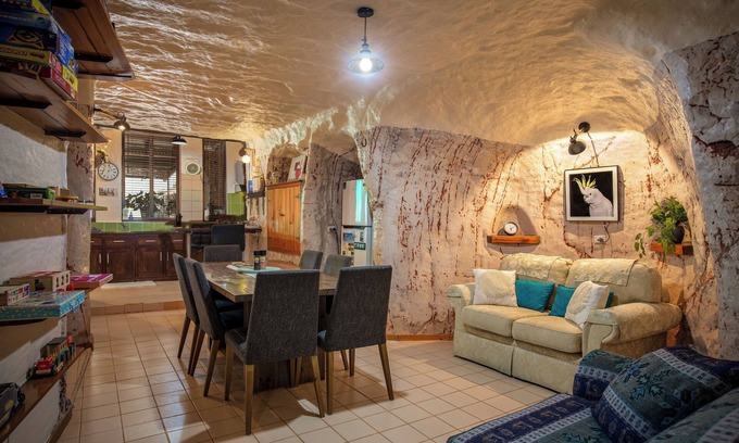 Coober Pedy House | Di's Dugouts
