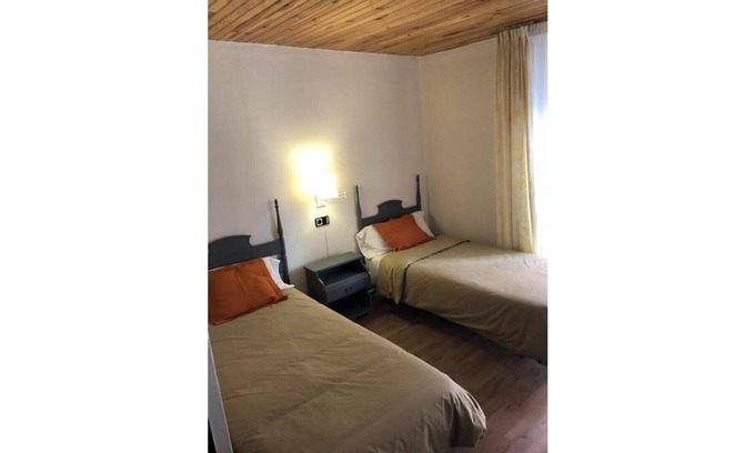 Puigcerda Bed & Breakfast | Di Verena - Two people (single beds) and private bathroom nr 27