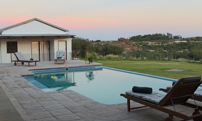 Kai !Garib House | Die Bult Plaas Guesthouse
