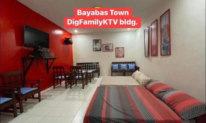 Bayabas House | DigFamilyApartment Suite Room with toilet in Bayabas near Tandag City