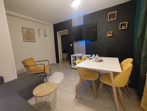 Montmuzard Apartment | Dijon Poincaré