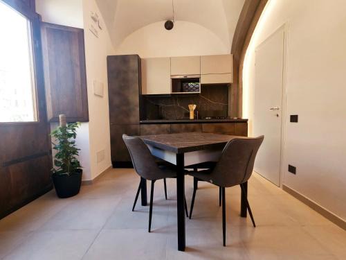 L'Aquila House | Dimora Adelfina - L'Aquila centro