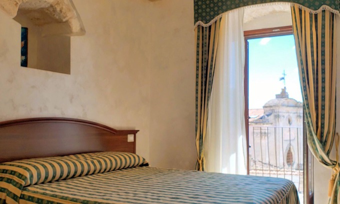 Monte Sant'Angelo Bed & Breakfast | Dimora Arco 2 - Affitti Brevi Italia