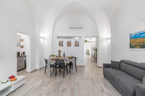Oria House | Dimora Aurea by BarbarHouse