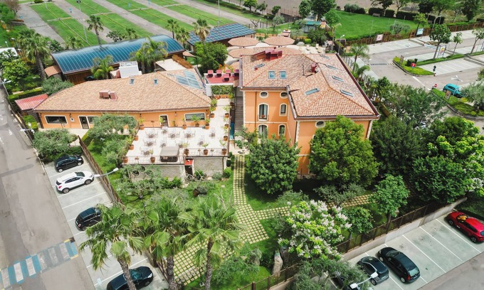 San Giovanni la Punta Hotel | Dimora Donna Rosa