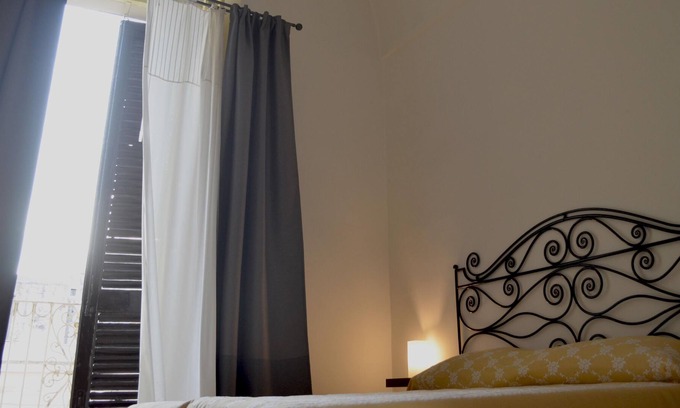 Rutigliano Apartment | Dimora Essenza - Independent apartment in the historic center