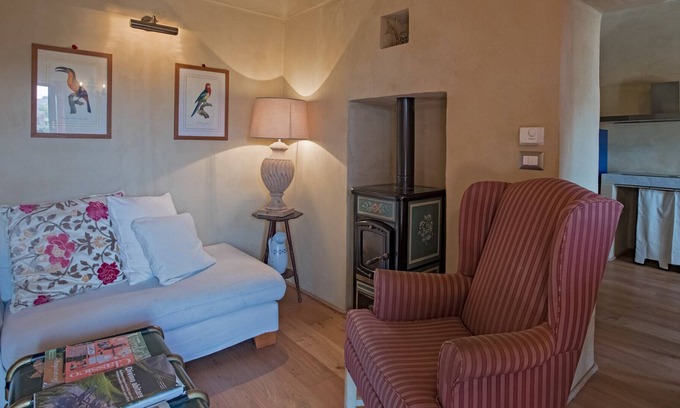 Dogliani House | Dimora nel Borgo charming restored house in a medieval village
