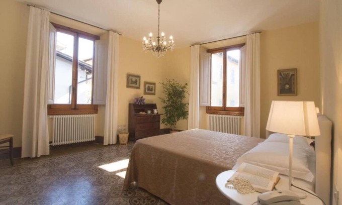 Santo Spirito Apartment | Dimora Pieri-Medici Apartment, historic building in the old center with elevator