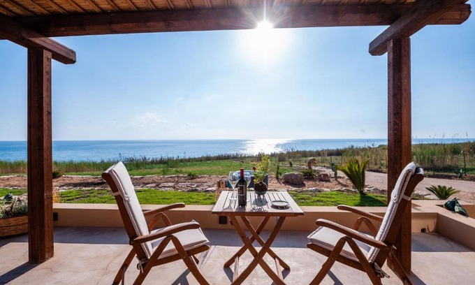 Cava dʼAliga Villa | Dimora Pietra Nica