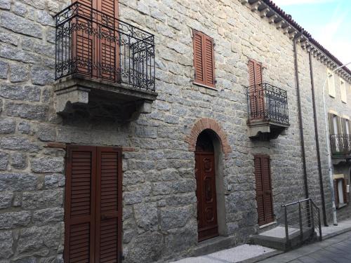 Sa Castangia House | Dimora storica Gallurese vicino al Lago