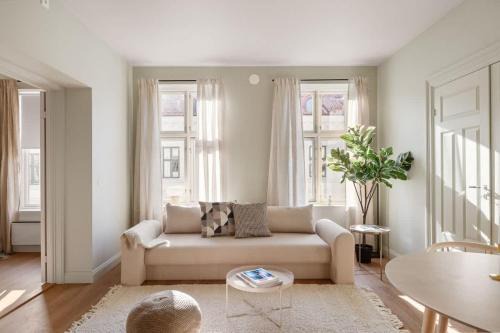 Grunerlokka Apartment | Dinbnb Apartments Grünerløkka I 2-Bedroom with Double Queen Room & Balcony